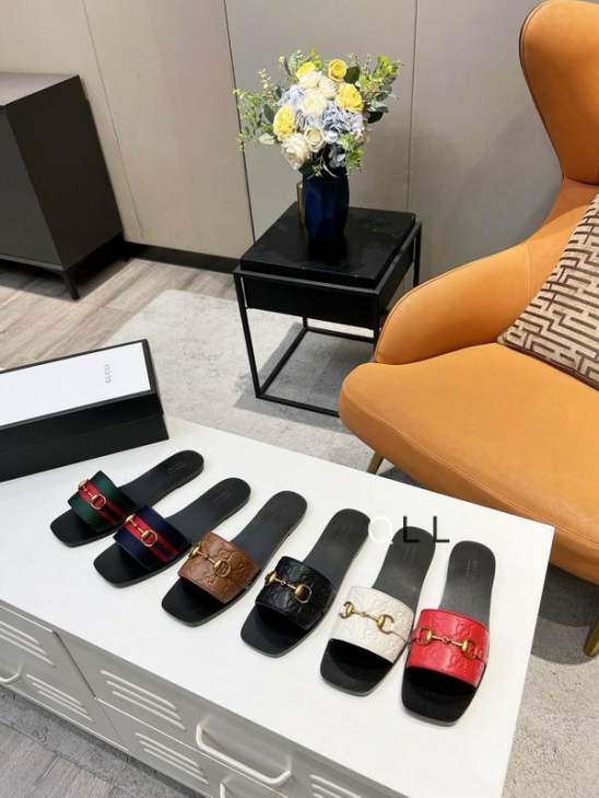 Picture of Gucci Slippers _SKUGuccisz35-43JY01781874